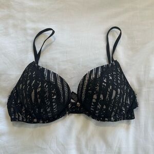 Like new Victoria Secret 32C Very Sexy Black Lace Bra